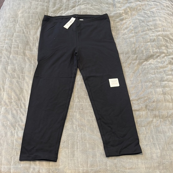 NWT Old Navy Girls XXL Black Crop Leggings, Women XS, S, M - Picture 2 of 7